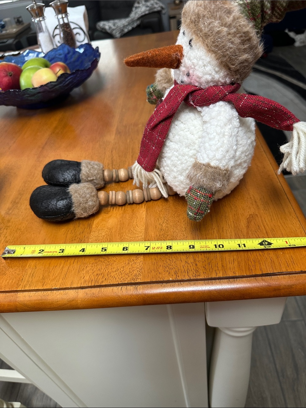 Christmas sitting snowman w/ hat, mittens& black boots. Wood legs. Wool body. - Picture 7 of 7